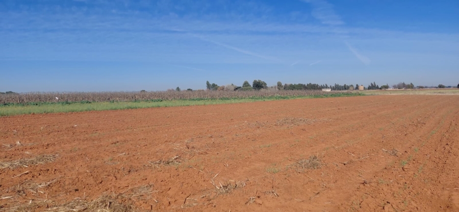 4 Bedroom Property for Sale in Bainsvlei Free State